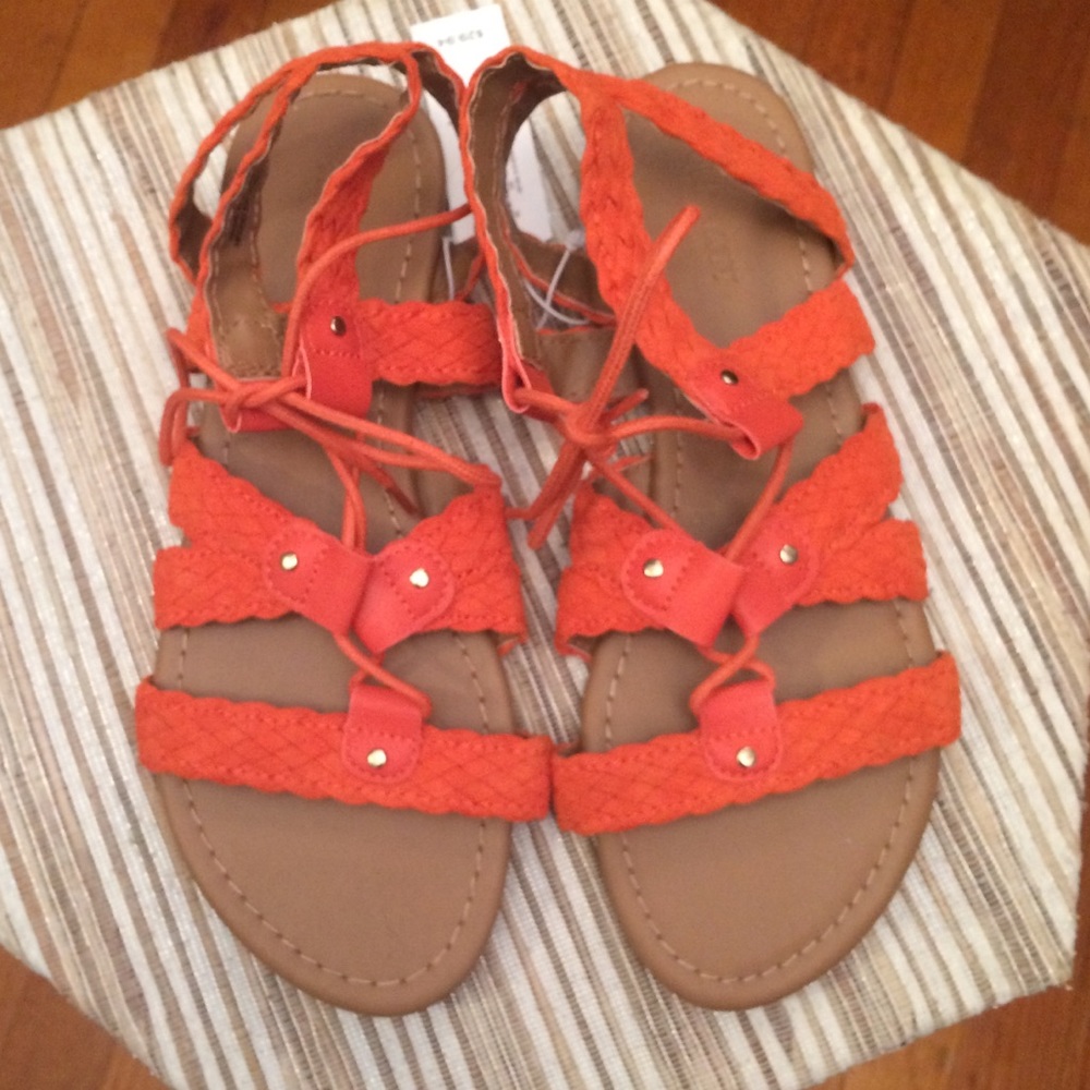NWT! 🧡 Boho sandals.